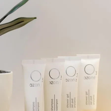 Lägenhet 2-bedroom With Balcony & Parking In Cracow By Renters